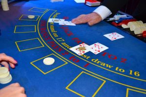 Earn money with online poker